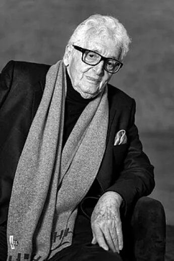 Portrait of artist Harry Benson